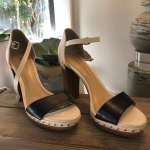 Antonio Melani 2 toned platform Heel SZ 7.5 M